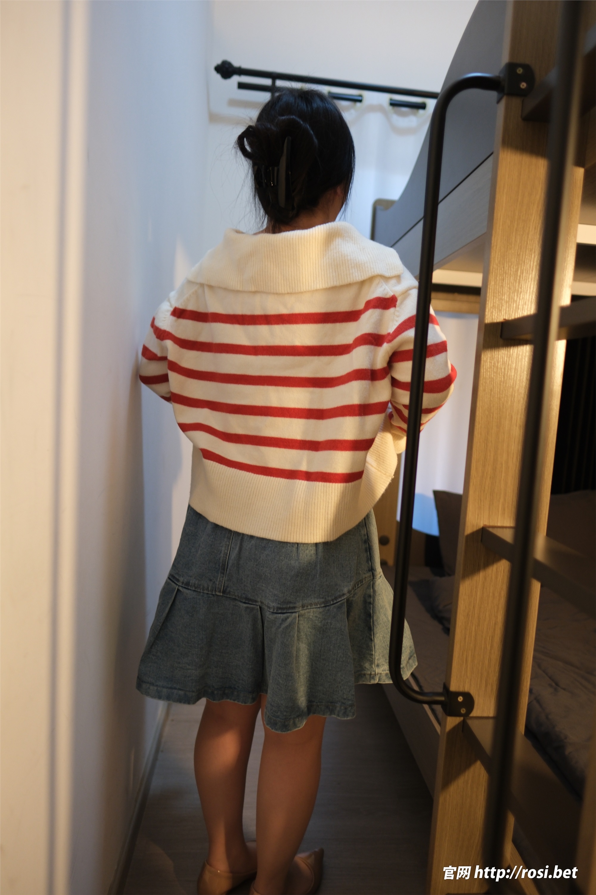 ROSI写真 2025.11.11 NO.5090